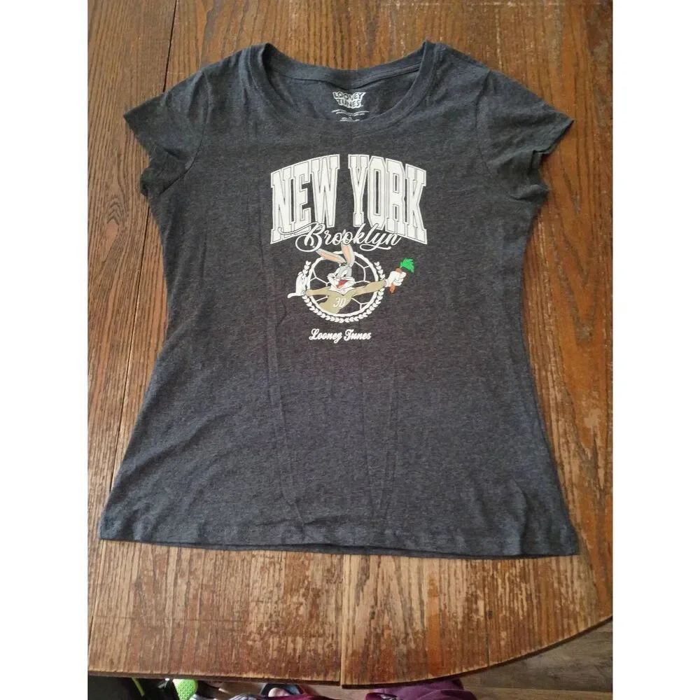 Jr XLโLooney Tunes Brooklyn NY Short Sleeve Tee Tshirt Shirt Crew Neck Pullover